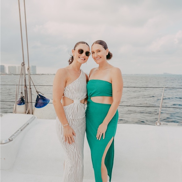 Michael Costello Ivory One Shoulder Dress - Picture 3 of 3